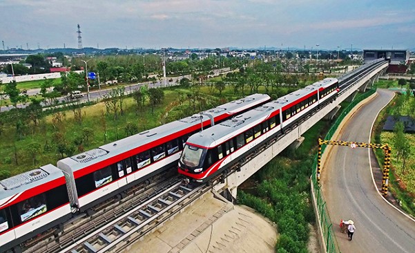 levitating train set